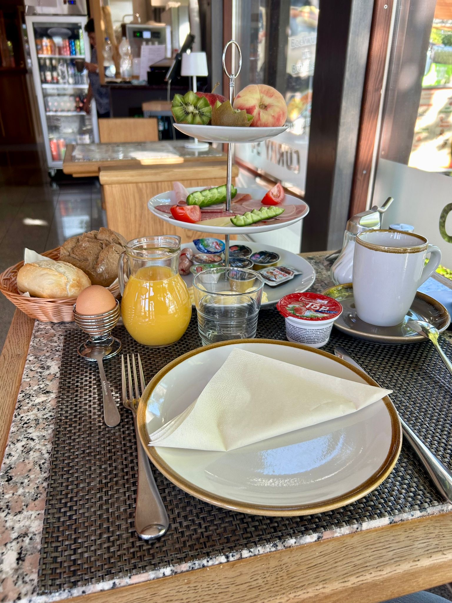 Frühstück im City Hotel in Magdeburg